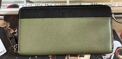 Coach Colorblock Military Green/blackSmooth Calf Leather Accordion Wallet F11947 • $95.99