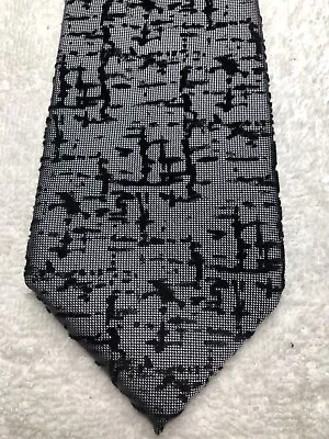 Van Heusen Mens Tie Black And Gray 3.25 X 58 Nwt • $23.88