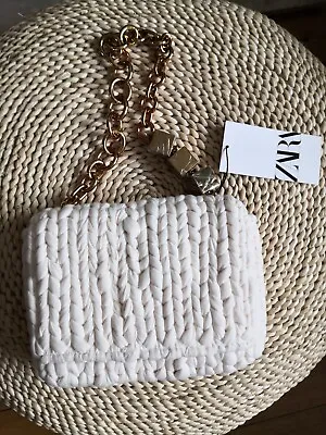 Zara Ecru Braided Woven Fabric Small Shoulder City Clutch Bag With Chain Strap. • £29.99
