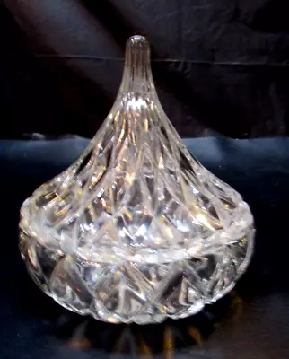 Vintage Shannon Crystal Designs Of Ireland Handcrafted Kiss 5  Candy Dish W Lid • $25