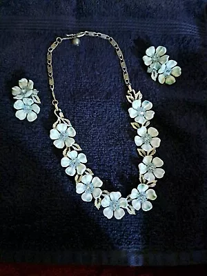  VTG Signed Lisner Blue Flower & Rhinestone Necklace And Clip Earrings • $150