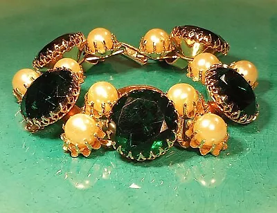 VTG Faceted Emerald Green Headlight Glass Dog Tooth Prong Crimped 7.5  Bracelet • $35