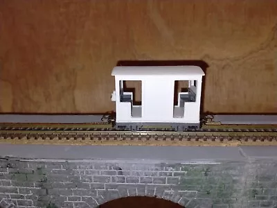 £8 • Buy 009 NARROW GAUGE Guards Van /Open Coach.