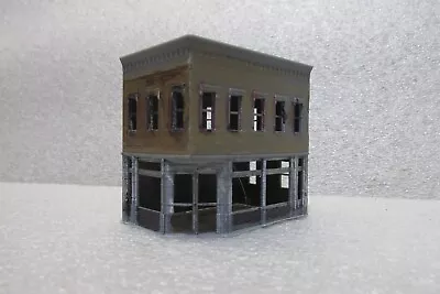 N Scale Fire Ravaged 2-story Corner Business • $2.89