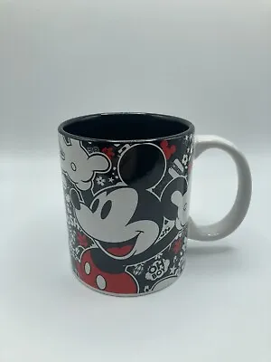 Disney World 28 MICKEY MINNIE MOUSE 12oz Coffee Mug Cup Black White Jerry Leigh • $15.95