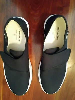 Marimekko Black Canvas Platform Sneaker With Straps EU 40 US Sz 9.5/10 Women's • $15