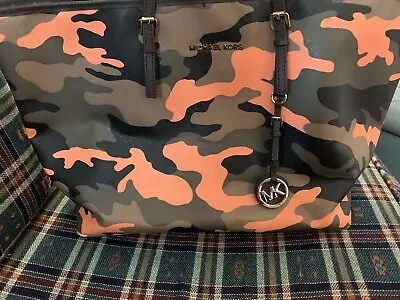 Michael Kors Camo Tote • $500