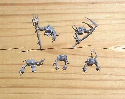 W:AOS Soulblight Gravelords Deadwalker Zombies Torsos Male Torsos Bits 5 Bitz • $6.95