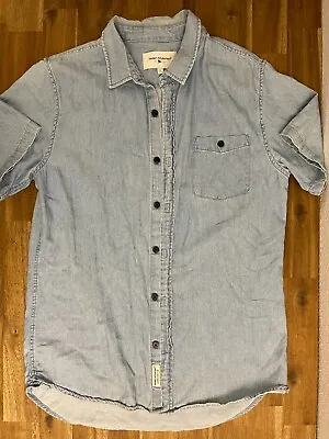 MODERN AMUSEMENT Men’s Button-Up Long-Sleeve Shirt Blue Size Medium • $8.79