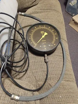 Used Factory Saab Dealership Oil Pressure Gauge 8791600 • $200