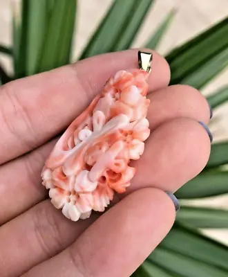 VINTAGE ESTATE UNDYED CARVED ANGEL SKIN CORAL FLOWER 14K GOLD PENDANT 40x24m 8g • $289.99