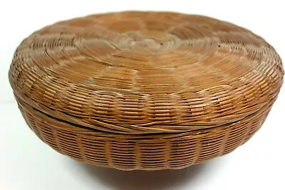 Early 20th C Nat Am (me) Vint Tightly Woven Dk Sweet Grass/sewing Basket W/lid • $150