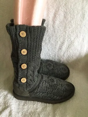 UGG Australia Women's Gray Knit Classic Cardy Sweater Boots Size 7 • $27