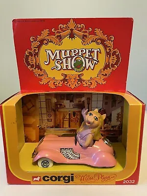 VINTAGE CORGI 2032  THE MUPPETS - MISS PIGGY  In Car - BOXED • £6.99