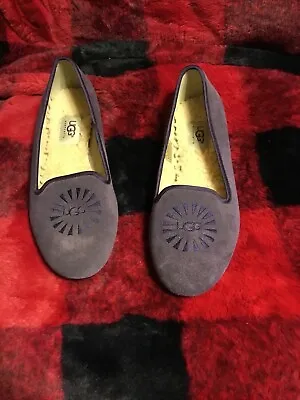 UGG Australia  Alloway Women's Flats Size 7 • $44