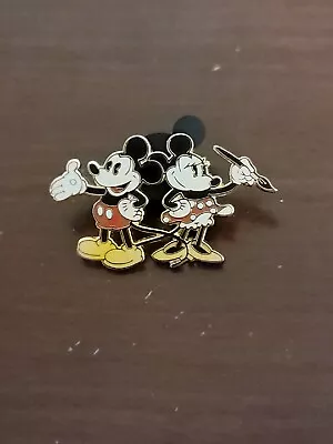 Disney Pin 56437 Pie Eyed Mickey And Minnie - Mickey Through The Years 1929 • $11