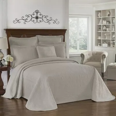 Charleston King Gray Bedspread EUC • $65
