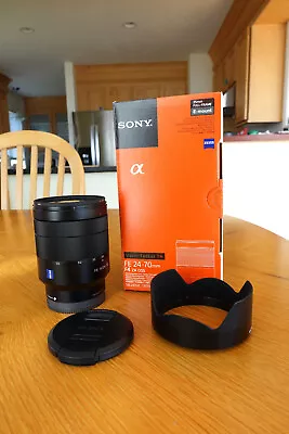 SONY Carl Zeiss Vario-Tessar FE 24-70mm F/4 ZA OSS Lens  • $425