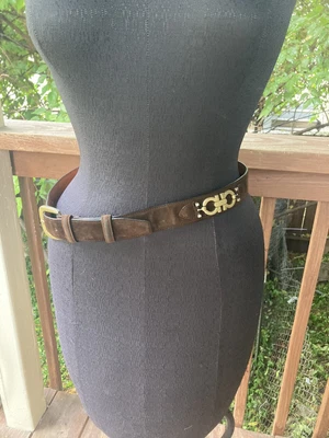 £29 • Buy Salvatore Ferragamo Women’s Brown Suede Belt Sz 30