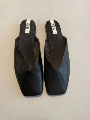 $18.99 • Buy ZARA Flats BLACK LEATHER SLIDES Sandals Womens 10