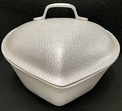 $5.95 • Buy Vintage Century Silver Seal Cast Aluminum Triangle Heart Pot & Lid 2 Quart