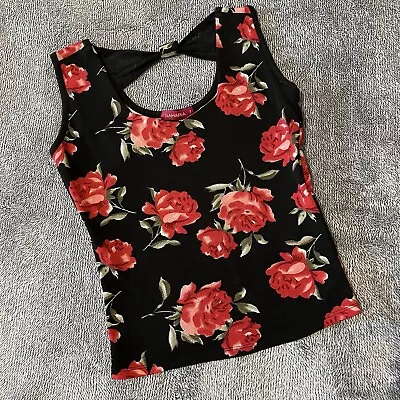 Sahara Cropped Tank Womens Black With Red Roses Stretch Size 7 Mexican Import • $8.95
