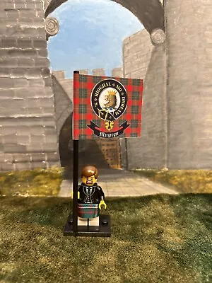 1x LEGO Vintage Scotsman With FLAG MACGREGOR Clan Tartan Fabric Kilt Scotland • £19.99