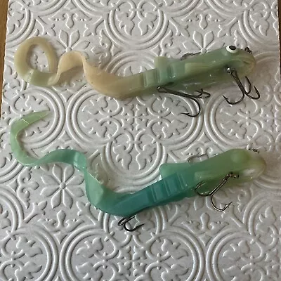 Lot 2 Bull Dawg Muskie Fishing Lures Lot 12”Magnum Awesome Colors Great Cond. • $25.99