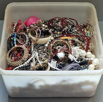 £9.50 • Buy Joblot Of Costume Jewellery From House Clearance. 6.5KG  Unsorted,  Unchecked.