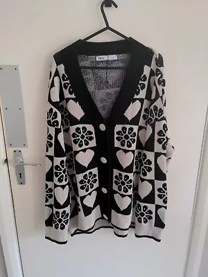 Zara Patterned Cardigan L • £5