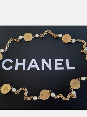 Rare Vintage Chanel Gold Plated Gripoix Glass Pearl Coin Medallion Necklace • $1100