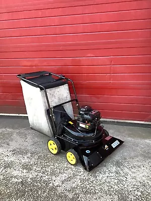 Large Industrial McCulloch Leaf Vac 4076VAC Garden Leaf Muncher Equipment Clean • £100