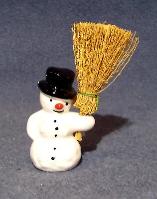 Dept 56 - Snowman With Broom - Snow Village - 50180 - Set Of 1 - No Box • $5.33