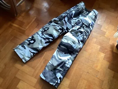 Rayven Waterproof Armoured Motorcycle Trousers Camouflage Size Large • £39.99