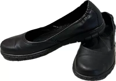 Born Womens Black Leather Flats Comfort Shoes Cushion Career Slip On Size 9 • $14.99