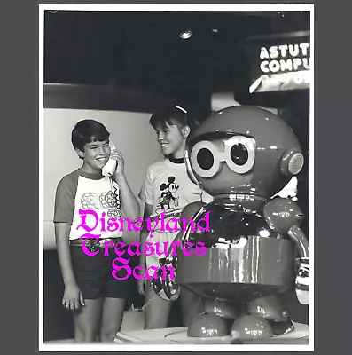 Vintage Disney EPCOT Publicity Photo SMRT-1 Robot Dated 1983 • $27.99