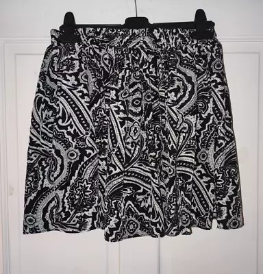 Max C London Black Mono Print Paisley Elasticated Waist Short Skirt Size 10 • £7.99