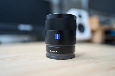 $600 • Buy Sony Sonnar T FE 55mm F1.8 Standard Prime Lens Sony E Mount
