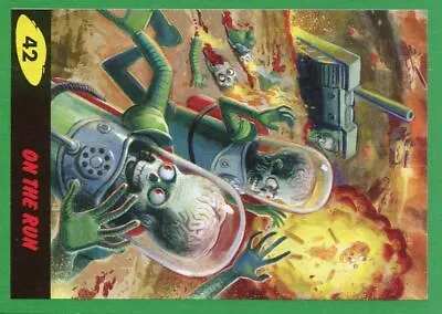 Mars Attacks The Revenge Green Base Card #42 On The Run • £1.19