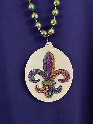 Mardi Gras Fleur De Lis Medallion Pendant Bead Necklace Fat Tuesday Glittery • $8.92