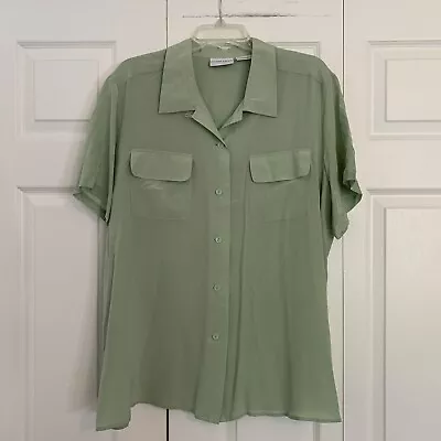 Jaclyn Smith  Women 22W Classic 100% Silk Blouse Green Pockets Button Up.    C • £14.46