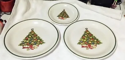 3 Mt Clemens Pottery Christmas Tree 2 Dinner 10.5  & 1 Salad/Dessert 7.5  Plate • $13.50