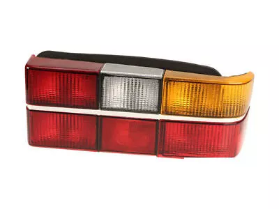 62WR24K Right Tail Light Assembly Fits 1990-1993 Volvo 240 • $105.50