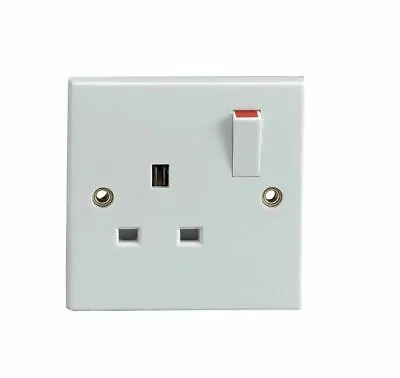 Single Electric Wall Socket Plug 1 Gang Switched White Plastic 13 Amp Screws • £3.99