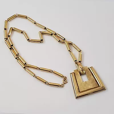 Vintage Necklace Retro Collectible Costume Jewelry Pendant Monet Designer  • $24