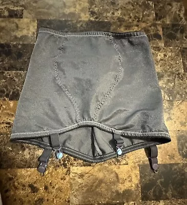 Vintage Silhouette Open End Girdle!  Size 4. • $39.99