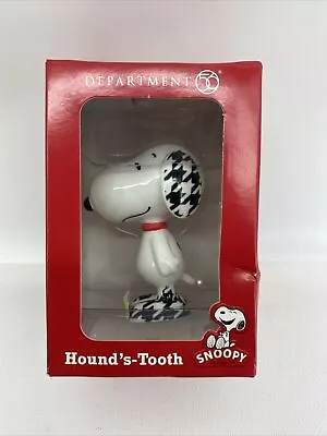 Dept. 56 Peanuts Hounds Tooth Snoopy Figurine • $17.99