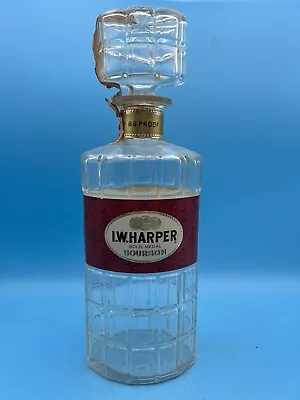 I.W. Harper Roman Medallion Gold Label Glass Decanter 86 Kentucky W Stamp • $25.74