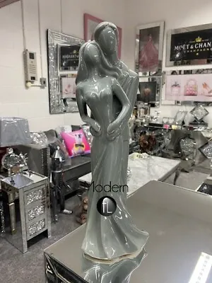 £31.99 • Buy Grey Ceramic Loving Couple Ornament, Cuddling Couple Figurine
