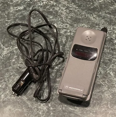 $19.99 • Buy Motorola Pocket Phone Signal Series 12822 W/ Battery & Car Charger Vintage 1996